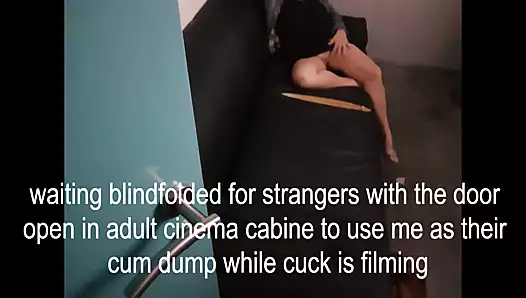 yetişkin bir tiyatroda sahne arkası