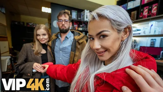 VİP4K. Ben ve Veronica Leal sahte sapıkça bir kryapıyor hatunu Fibi Euro'yu becerdik ve taşaklarıyla oynadık