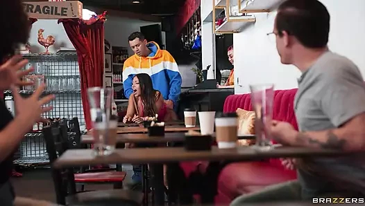 Dominatrix Kız Lily Lou Brazzers Benim