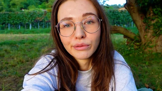 yalnız ? Dışında üzerinde the fields ben presnet benim dev labia genç amcık ve klitoris