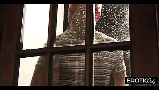 Deutsche MİLF dominiert içinde der Garage