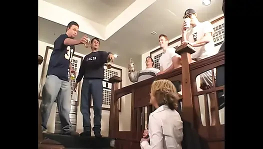 İlahi Güzellik Kontrolü Ele Geçiriyor