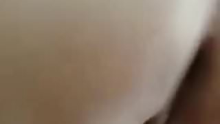 kadin erkegi azdirmak icin cilveli konusuyor