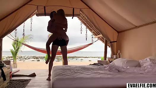 tatilde plaj maceram - özel sikiş