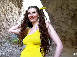 büyük doğal göğüsler genç sabrina pikap ve kaba sikiş üzerinde plaj