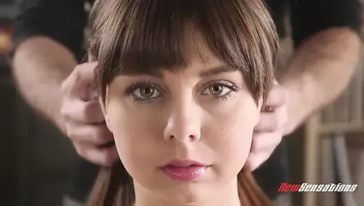 genç shae olduğunu bir tough küçük kaşar