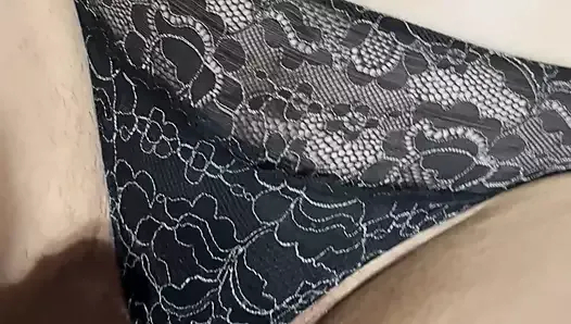 kocam işteyken amcığıma komşumu yerleştirdim!