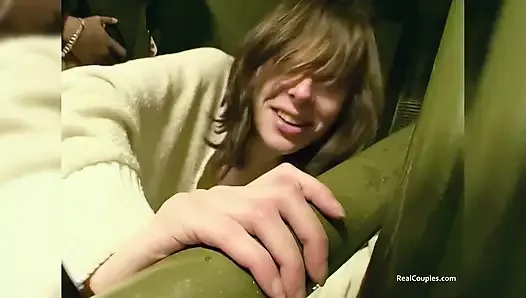 Irklararası Sevgililer Bex ve Lee Açık Havada