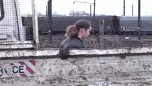 büyük memeli Fransız çapa hoşlanır ateşli anal sikme