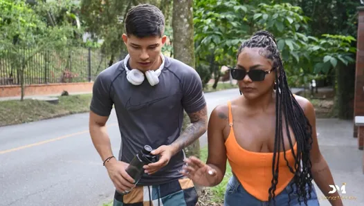 Arkadaşımın annesine ağzına boşalmak veriyorum - Danner Mendez & Carla Morelli