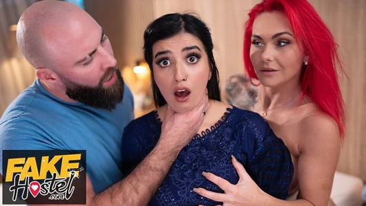 Sahte Hostel - Utangaç Pakistanlı kız kardeşi ingiliz çift ile heyecan verici üçlü cinsel uyanış var