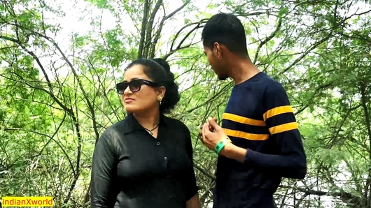 Evlenmemiş Devar ile Ormanda Seks Yapan Köy Yengesi! Desi Seks