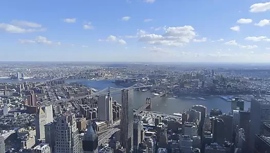 Erotik Göğüsler Gişe Rekorları Kıran Film