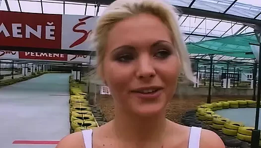 götten ve göt deliği içinde sikişiyor, Birçok Büyük yarrak