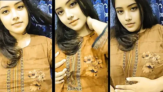 Ateşli desi kız görüntülü görüşmede, erkek arkadaşıyla ilk kez fingring