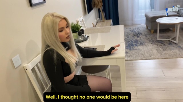 Üvey kız kardeşiyle yaşadığı anlaşmazlık, cinsel ilişki ve ağzına boşalmayla sonuçlandı.