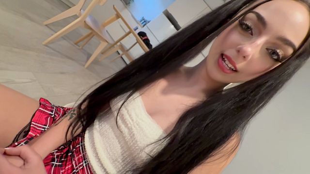 Meraklı öğrencimin sorularını penisimi göstererek cevaplıyorum 